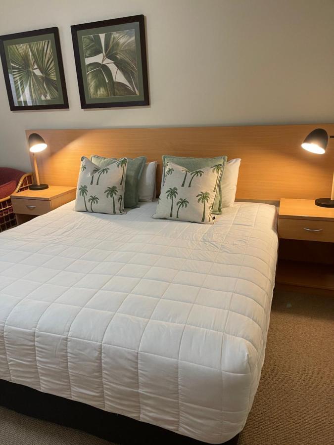 The Arabella North Coast Motel Wollongbar Bagian luar foto